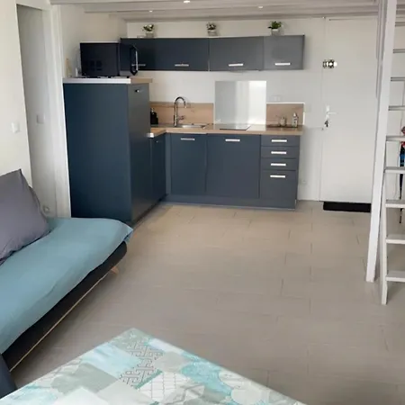 Lägenhet T2 Face A La Avec Parking